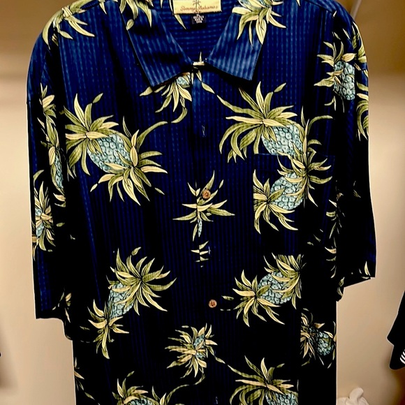 Tommy Bahama Vintage Men’s print pineapple shirt - Picture 1 of 4